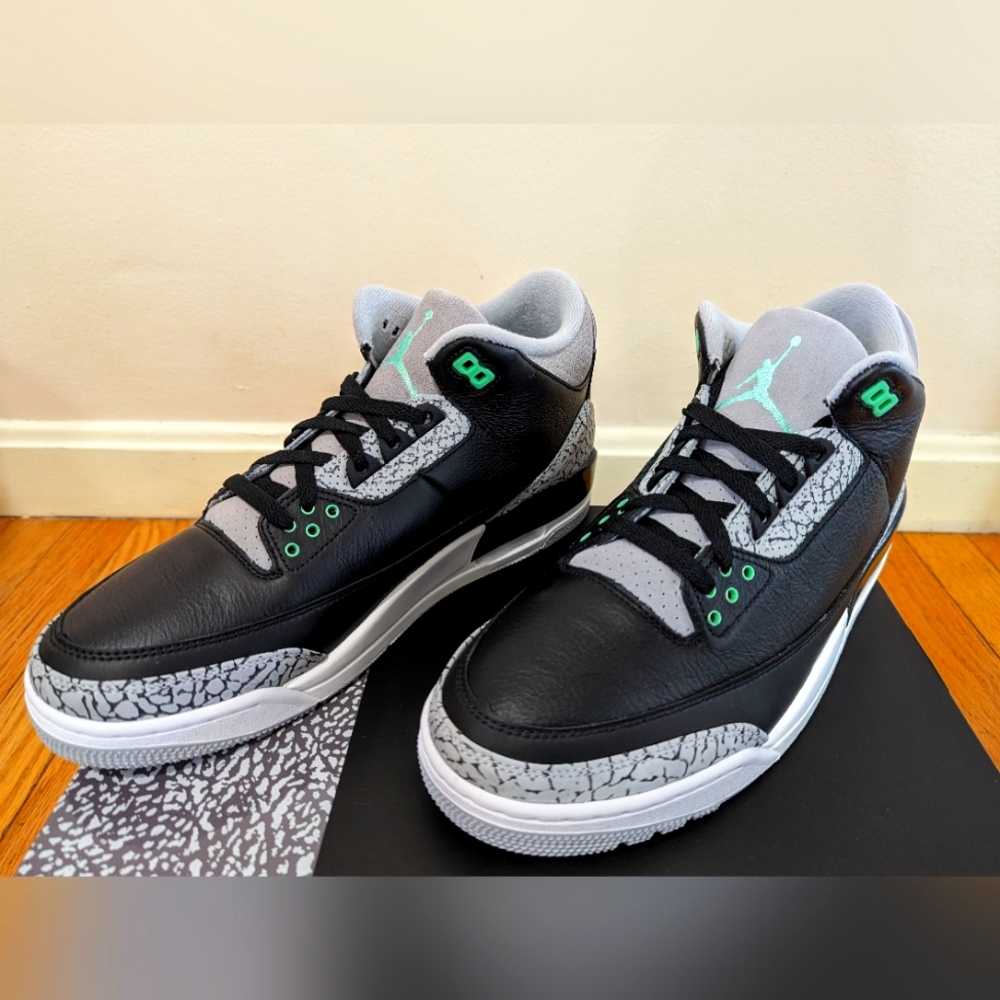 Air Jordan 3 retro 'green glow' size 11